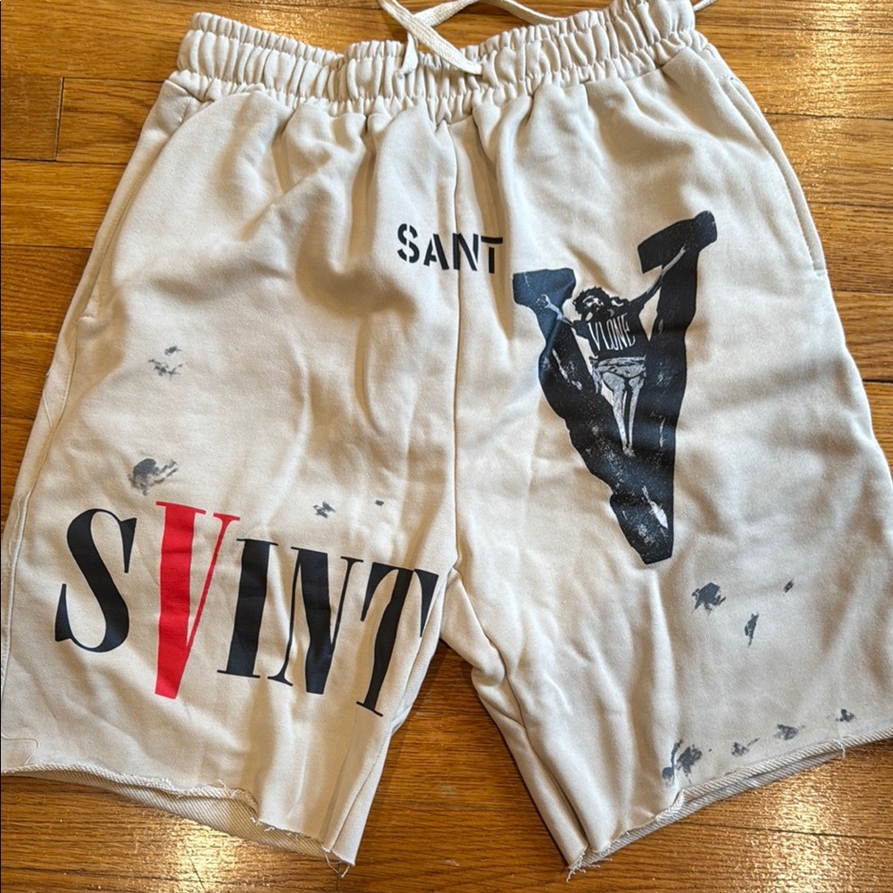 Graphic Print Beige Shorts
